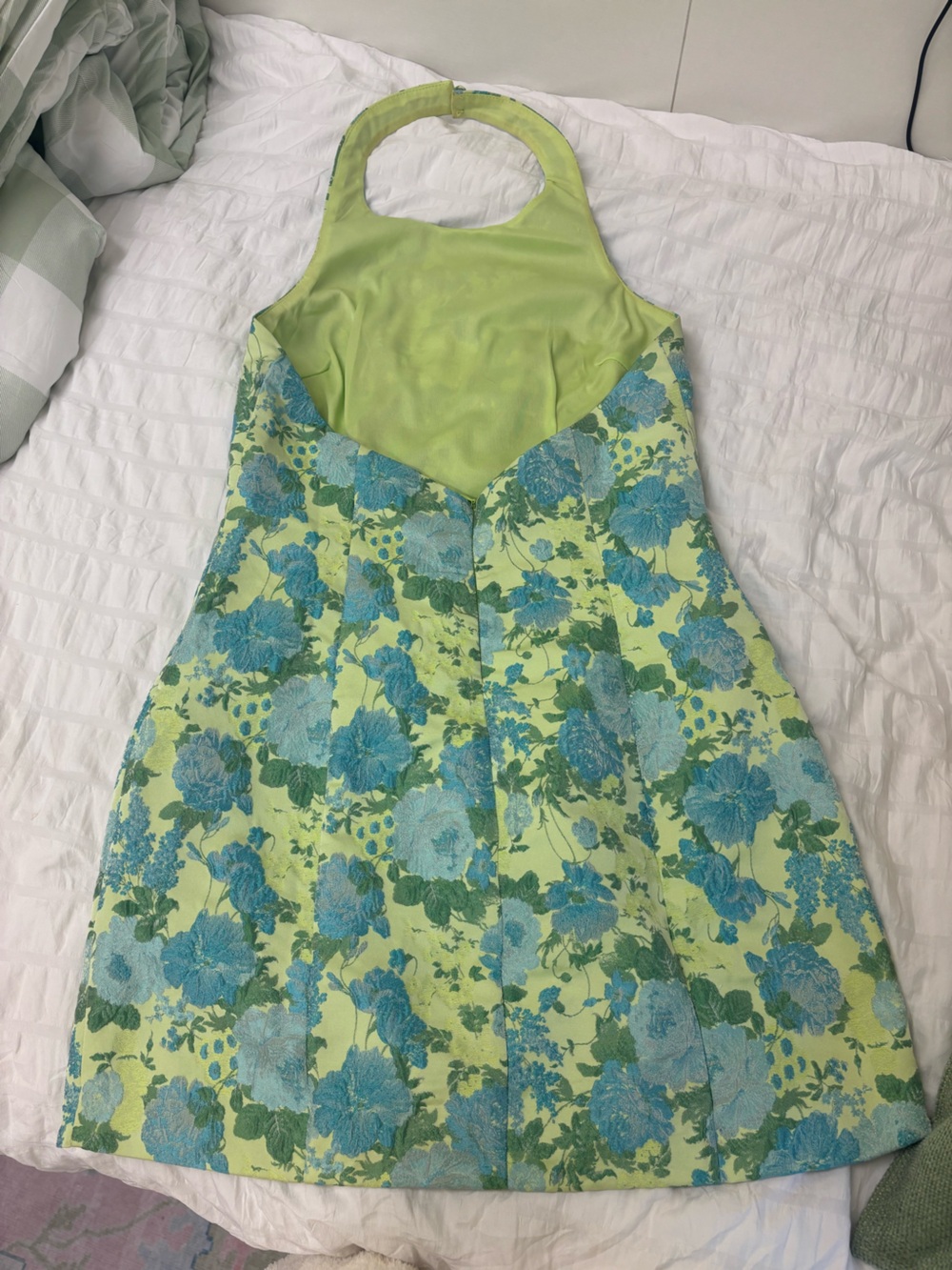 Lulu's Dress - Picture 2 of 4